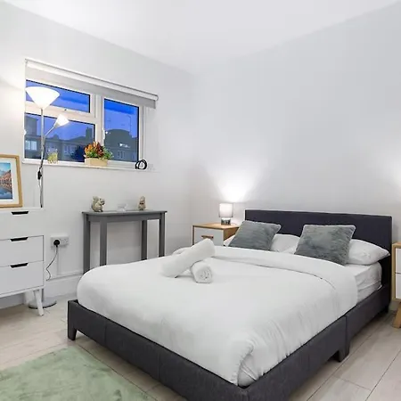 Holiday Home Near Kings Cross Sleep 12 Sp7